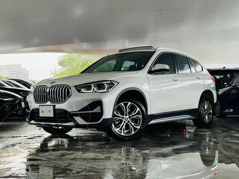 BMW X1 sDrive 20iA usado (2021) color Blanco financiado en mensualidades(enganche $120,780 mensualidades desde $11,915)