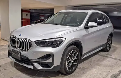 BMW X1 sDrive20i usado (2021) color Plata precio $457,900