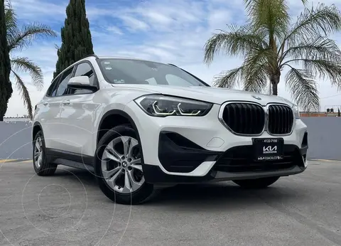 BMW X1 sDrive18i usado (2021) color Blanco precio $582,800