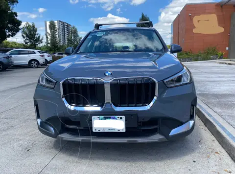BMW X1 sDrive18i usado (2023) color Azul precio $649,000