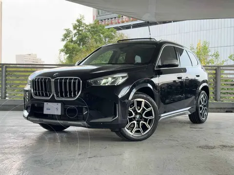 BMW X1 sDrive18i usado (2024) color Negro financiado en mensualidades(enganche $171,380 mensualidades desde $16,906)