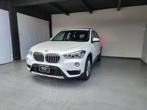 BMW X1 sDrive 20iA X Line usado (2019) color Blanco precio $558,000