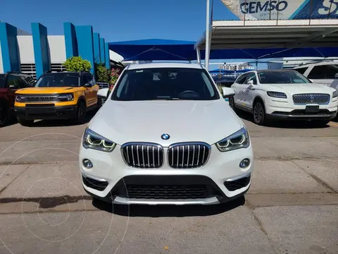 BMW X1 sDrive 20iA X Line usado (2019) color Blanco precio $490,000