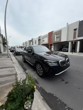 BMW X3 xDrive30i usado (2022) color Negro Zafiro precio $660,000