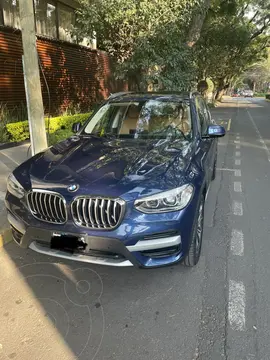 BMW X3 xDrive30i usado (2021) color Azul Monaco precio $890,000