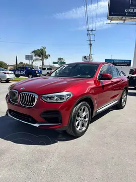 BMW X4 xDrive30i usado (2021) color Rojo precio $689,000