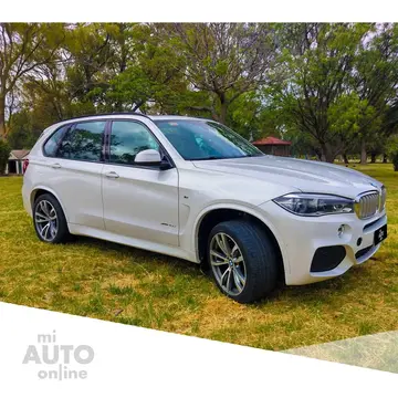 foto BMW X5 X 5  40D  xDRIVE PURE EXCELLENCE usado (2017) color Blanco precio u$s93.000