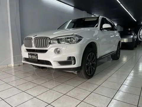 BMW X5 xDrive50iA Security (Nivel VR4) usado (2018) color Blanco precio $1,089,000