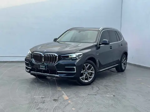 BMW X5 xDrive45e usado (2023) color Gris financiado en mensualidades(enganche $252,978 mensualidades desde $24,956)