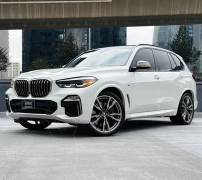BMW X5 M50i usado (2022) color Blanco financiado en mensualidades(enganche $274,780 mensualidades desde $27,107)
