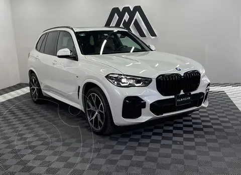 BMW X5 xDrive40i usado (2023) color Blanco financiado en mensualidades(enganche $305,980 mensualidades desde $34,000)