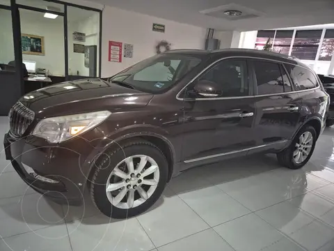 Buick Enclave Paq D usado (2015) color Cafe precio $215,000