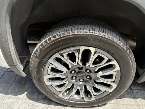 Buick Encore GX CXL Premium usado (2019) color plateado precio $265,000