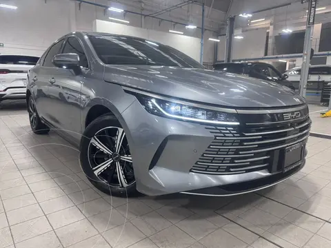 BYD King DM-i usado (2025) color Gris precio $440,000