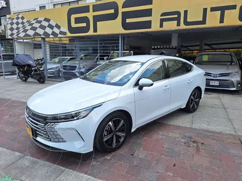 BYD King DM-i usado (2025) color Blanco precio $428,000