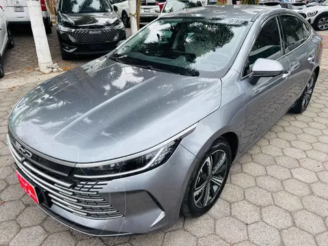 BYD King DM-i usado (2024) color Gris precio $427,000