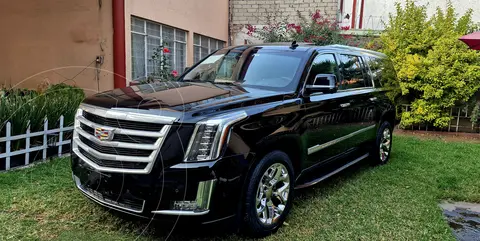 Cadillac Escalade ESV Platinum usado (2017) color Negro precio $625,000