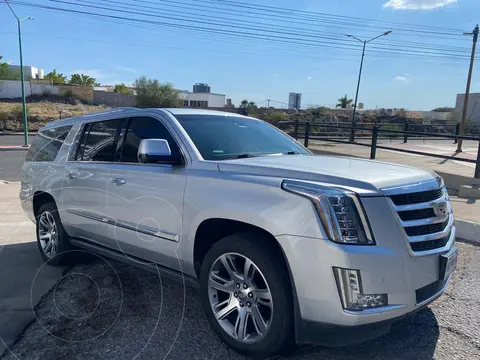 Cadillac Escalade ESV Premium usado (2016) color Plata precio $598,000