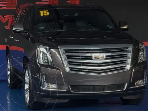 Cadillac Escalade 4x4 Platinum usado (2015) color Plata financiado en mensualidades(enganche $262,450)