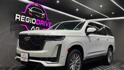 Cadillac Escalade Premium Luxury usado (2024) color Blanco precio $2,299,900