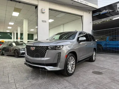 Cadillac Escalade Premium Luxury usado (2024) color Gris precio $1,849,000