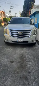 Cadillac Escalade SUV Platinum usado (2015) color Plata precio $720,000