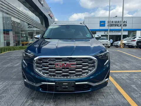 Cadillac XT4 Sport usado (2020) color Azul Marino precio $530,000