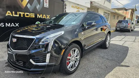 Cadillac XT5 Sport usado (2023) color Negro financiado en mensualidades(enganche $335,000 mensualidades desde $18,500)