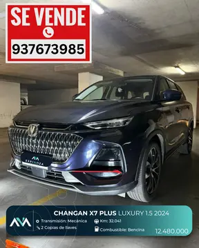 Changan X7 Plus Luxury 7 Asientos usado (2024) color Azul Biscay precio $12.480.000