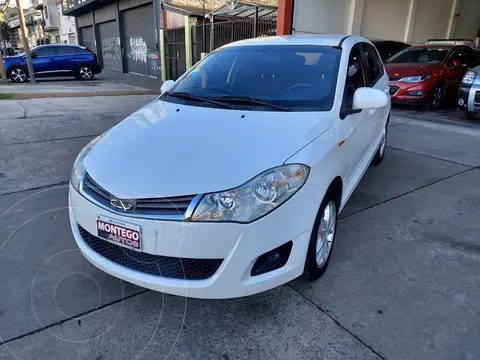Chery Fulwin 1.5 5P usado (2014) color Blanco precio $9.500.000