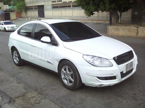 foto Chery Orinoco 1.8L usado (2016) color Blanco precio u$s2.990