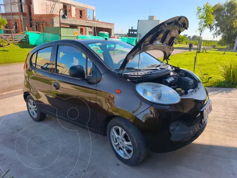 Chery QQ Confort Security usado (2017) color Marron precio $11.300.000