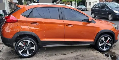 Chery Tiggo 2 Luxury 1.5 usado (2018) color Naranja precio $4.390.000