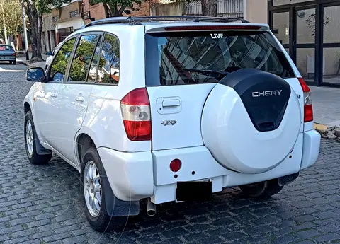 Chery Tiggo 2.0 4x2 Confort usado (2013) color Blanco precio $11.000.000