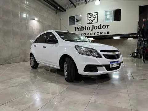 Chevrolet Agile LS usado (2017) color Blanco precio u$s10.000