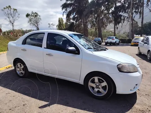 Chevrolet Aveo Emotion 1.6L GLS usado (2011) color Blanco precio u$s7.000