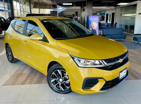 Chevrolet Aveo HB LT Plus usado (2024) color Amarillo precio $269,900