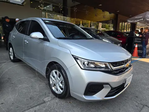 Chevrolet Aveo HB LT usado (2024) color Plata precio $247,000