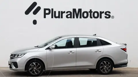 Chevrolet Aveo HB LT Plus usado (2025) color plateado precio $309,000