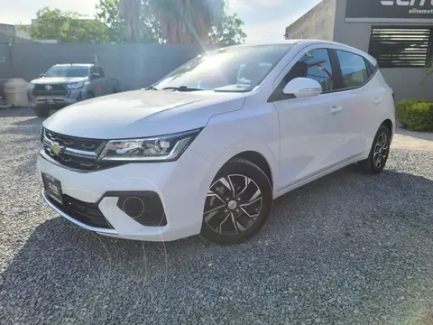 Chevrolet Aveo HB LT Plus usado (2024) color Blanco precio $279,900