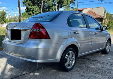 Chevrolet Aveo LT usado (2012) color Plata precio $9.900.000