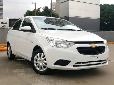 Chevrolet Aveo LS Aut usado (2022) color Blanco precio $200,000