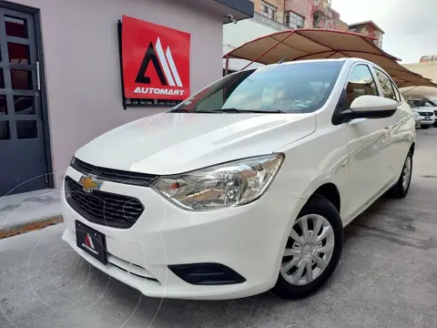 Chevrolet Aveo LS usado (2022) color Blanco precio $209,000
