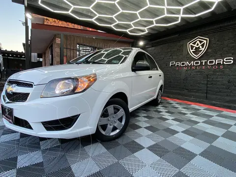Chevrolet Aveo LS Aut usado (2017) color Blanco precio $134,900