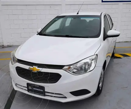 Chevrolet Aveo LS Aut usado (2021) color Blanco precio $235,000