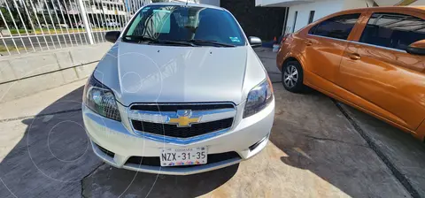 Chevrolet Aveo LT usado (2018) color Plata precio $180,000