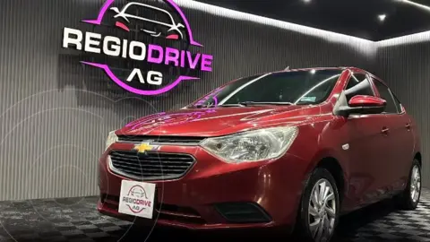 Chevrolet Aveo LS usado (2018) color Rojo precio $198,000