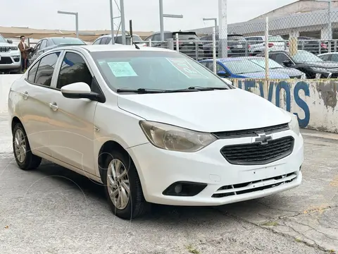 Chevrolet Aveo LT Aut usado (2019) color Blanco precio $184,000