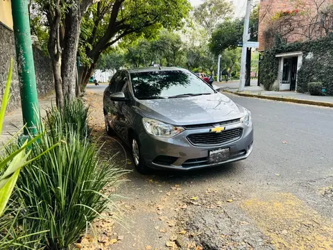 Chevrolet Aveo LS Aut usado (2022) color Gris precio $219,000