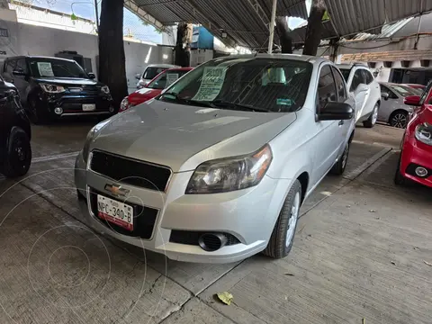 Chevrolet Aveo LS Aa usado (2014) color plateado precio $114,900